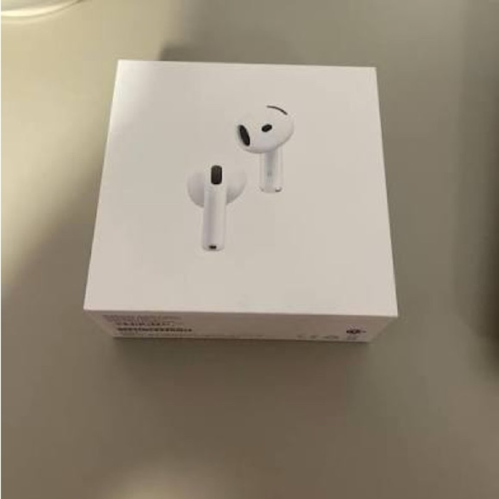 Apple AirPods Wireless Earbuds